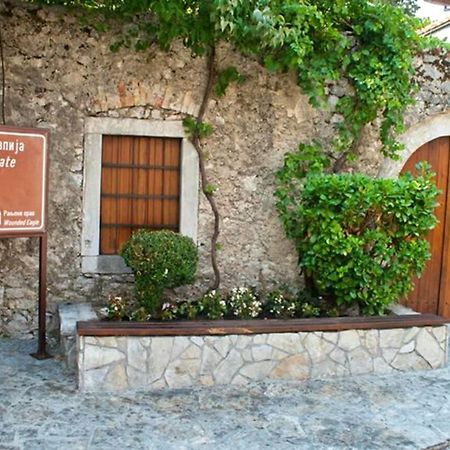 Stone House Trebinje Apartamento Exterior foto