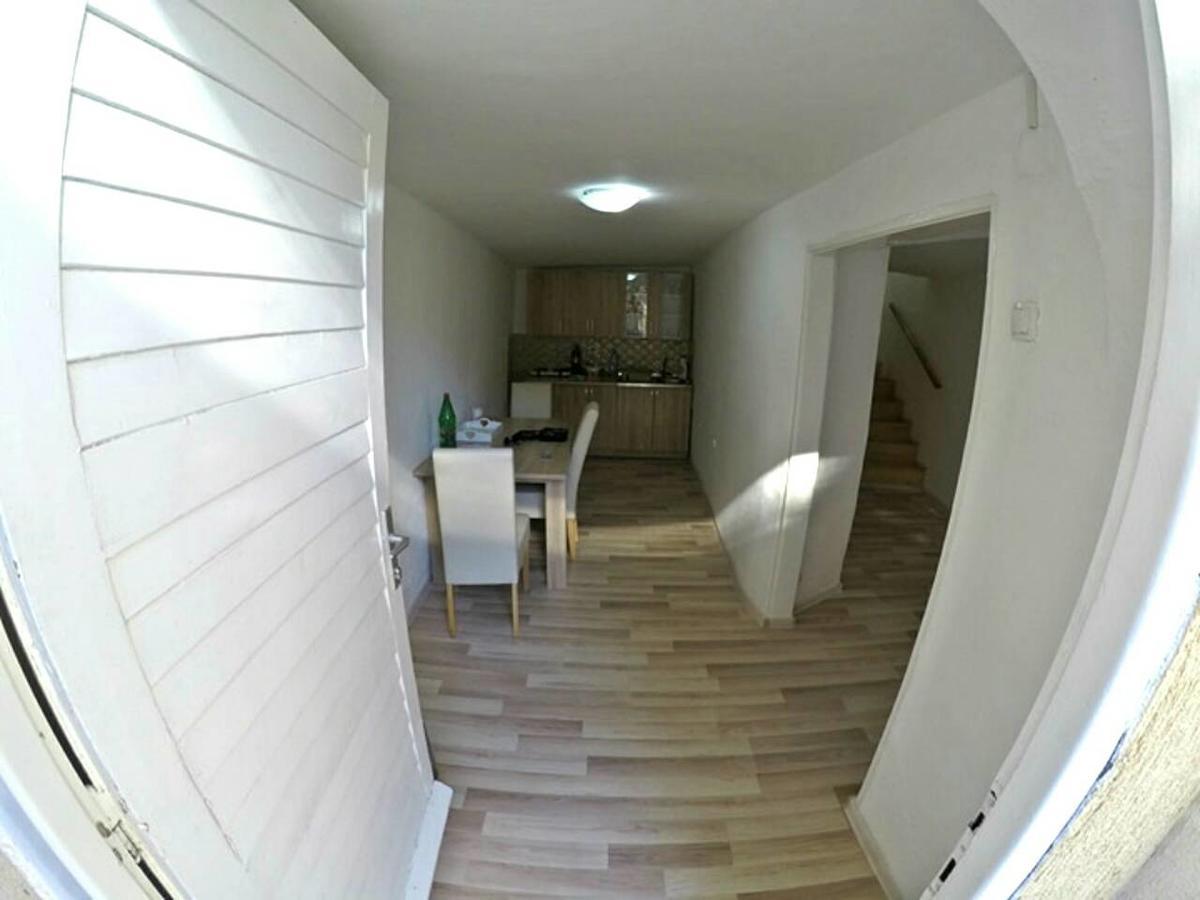 Stone House Trebinje Apartamento Exterior foto
